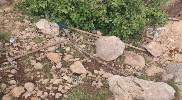 Adanada kaçak kazı yapan 3 kişi yakalandı