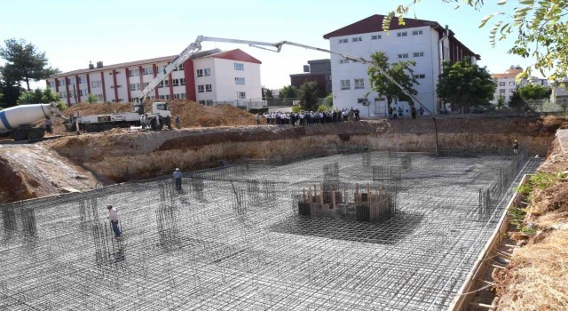 Adıyamanlı işadamları okul yaptırıyor