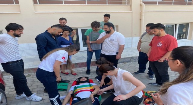 ADÜ Söke Sağlık Hizmetleri MYOda uygulamalı eğitimler devam ediyor