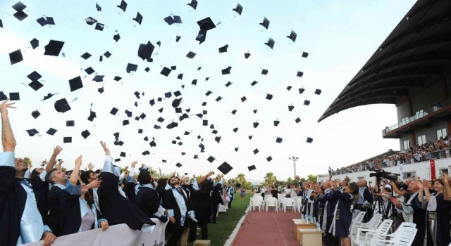 ADÜ Tıp Fakültesi Mezuniyet Töreni gerçekleştirildi