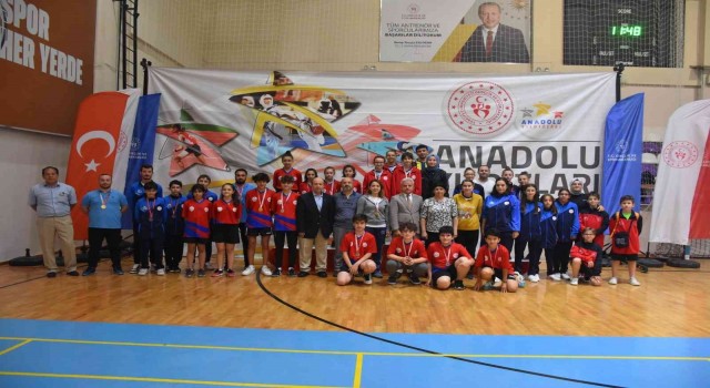 Afyonkarahisarda ANALİG Masa Tenisi Yarı Final müsabakaları tamamlandı