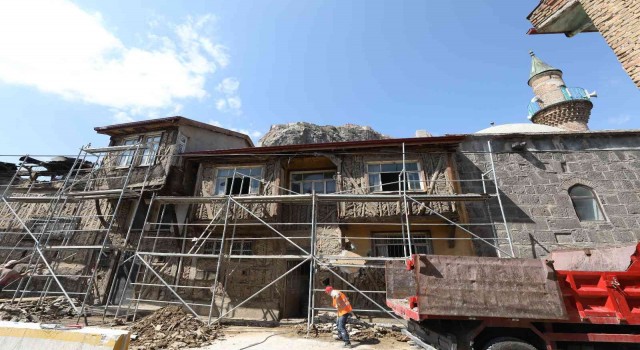 Afyonkarahisarın tarihi bu sokaklarda yeniden hayat buluyor