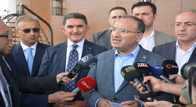 Ağrıda konuşan Bakan Bozdağ: