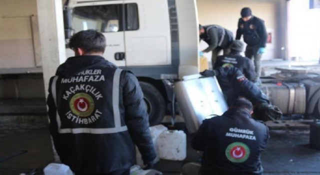 Ağrıda tırın yakıt deposunda 272 kilo 832 gram metamfetamin ele geçirildi