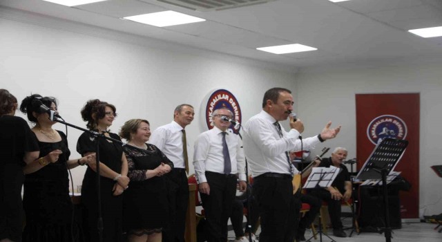AHİD üyesi kadınlardan konser