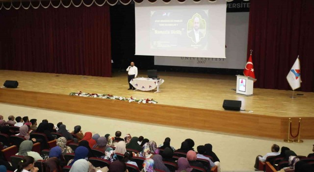 AİÇÜde “Namazla Diriliş” semineri düzenlendi