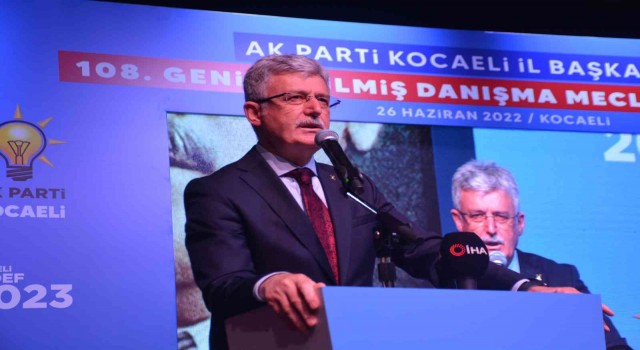 AK Parti Kocaeli İl Başkanı Ellibeş: Şehitlerimiz adına saygı duruşu yerine teröristlerin adına saygı duruşu yapıyorlar