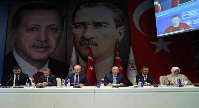 AK Parti Merkez Karar ve Yönetim Kurulu (MKYK) Toplantısı Cumhurbaşkanı Recep Tayyip Erdoğan başkanlığında AK Parti Genel Merkezinde başladı.