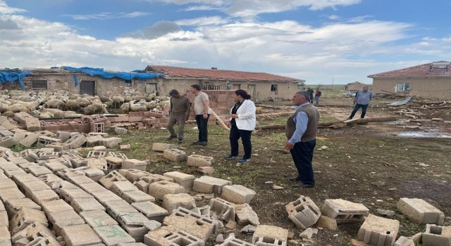 AK Partili Ünsal, afetten zarar gören Mucur ilçesinin köylerini inceledi