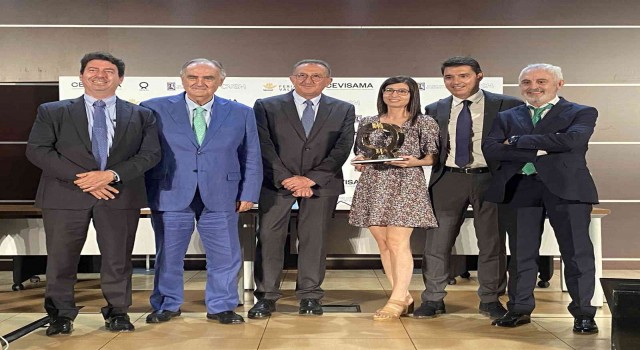 Akcoata İspanyadan ödül