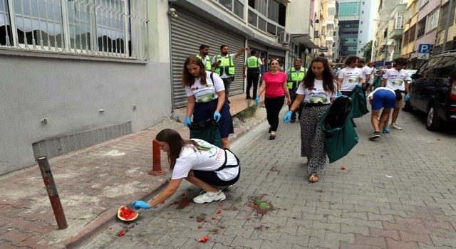 Akdenizin cadde ve sokakları karış karış temizlendi