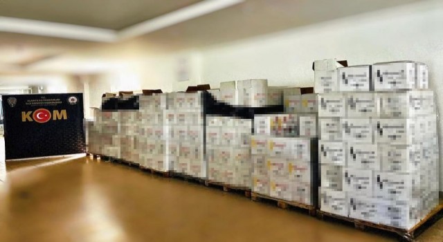 Alanyada 5 bin 236 şişe kaçak içki ele geçirildi