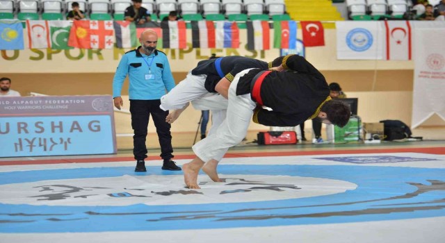 Alpagut Dünya Kupasında Yıldırım rüzgarı