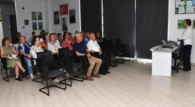 Altınovada tıbbi bitkilerin etkileri anlatıldı