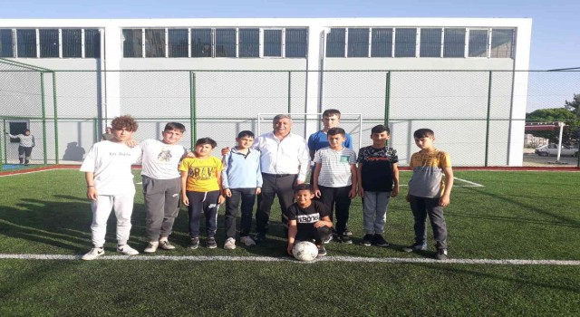 Altıntaş, spor kompleksi olan tek ilçe