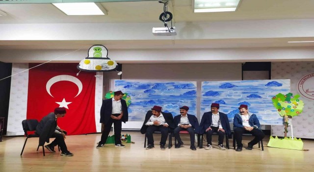 Altıntaşta tiyatro şenliği ödül töreni