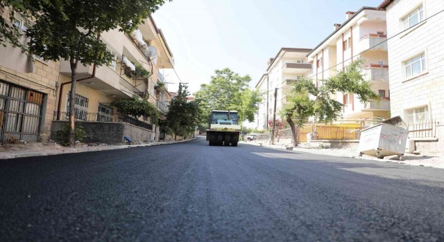 Altyapı çalışması tamamlanan sokaklar sıcak asfalt konforu ile buluştu