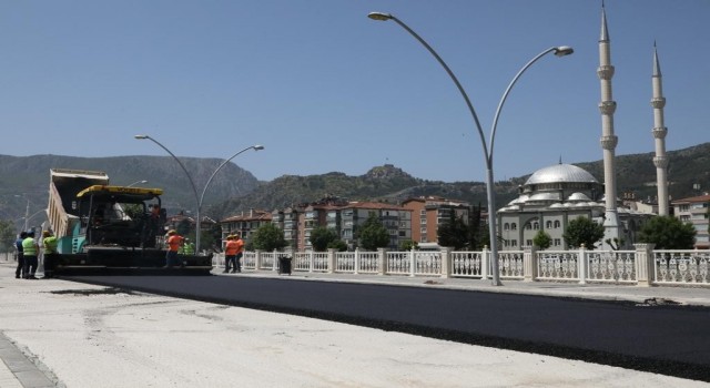 Amasya Belediyesi, asfalt çalışmalarını tam gaz sürdürüyor