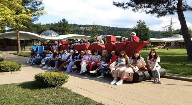 Anadoluyuz Biz projesi ile Tekirdağdan gelen kız öğrenciler Bileciki gezdi