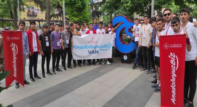 “Anadoluyuz biz” projesi kapsamında Vanlı gençler Trabzonu ziyaret etti