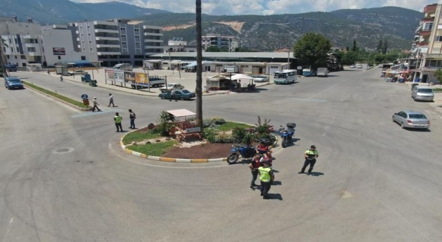 Antalyada dron destekli motosiklet denetimi