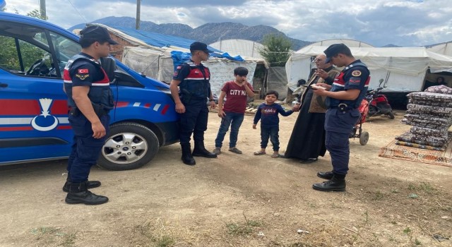 Antalyada huzur uygulamasında aranan 8 kişi yakalandı
