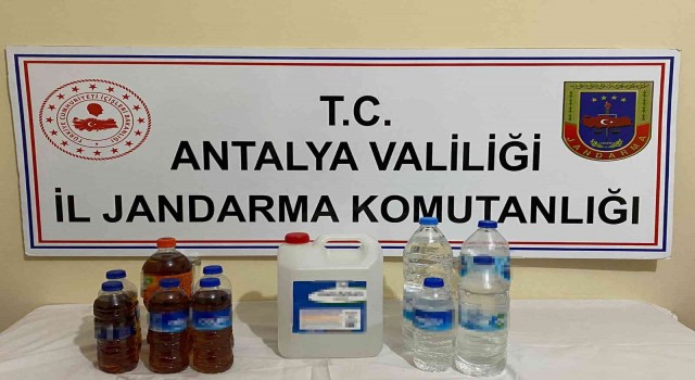 Antalyada kaçak alkol operasyonu