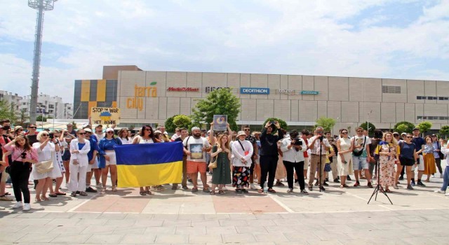 Antalyadaki yerleşik Rus ve Ukraynalılardan, Savaşa son verin çağrısı