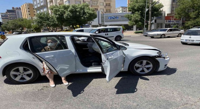 Aracın devrini aldıktan dakikalar sonra kaza yaptı
