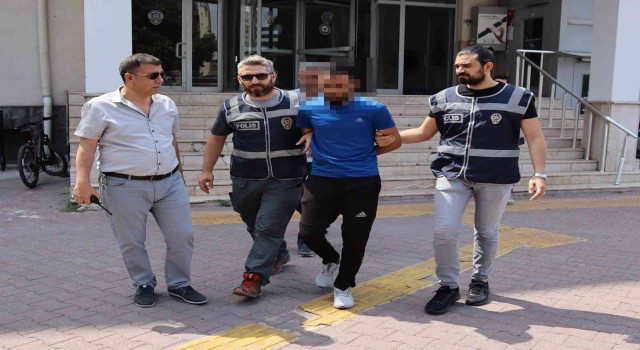Aranan şahsı havalandırma boşluğunda yakalayan polis: Hadi gel, çok terlemişsin orada
