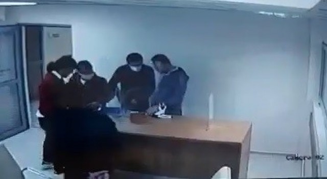 Arazi dolandırıcıları suçüstü yakalandı