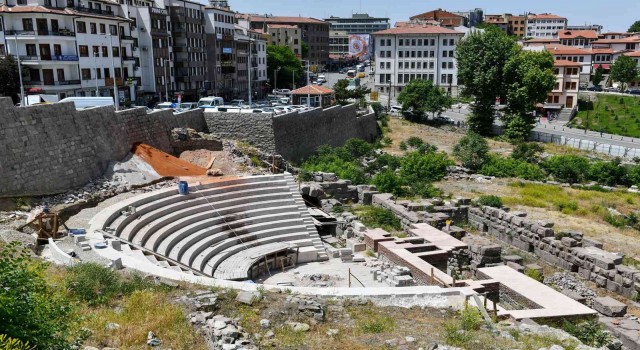 Arkeopark kazılarında Roma Dönemine ait eserler bulundu