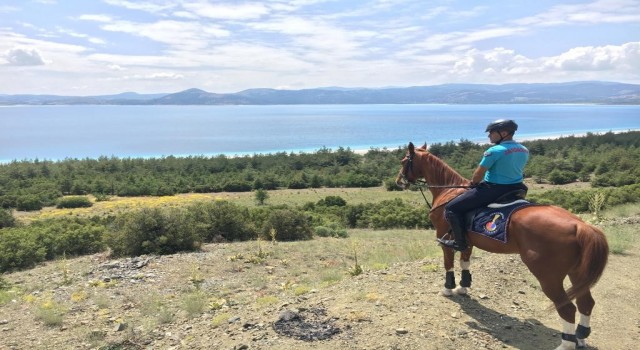 Atlı Jandarma Timi, Salda Gölü çevresinde devriyeye başladı