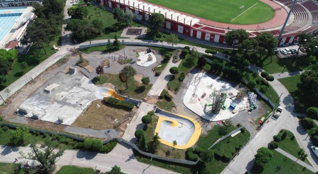 Avludan sonra ikinci skate park Atatürk Parkına