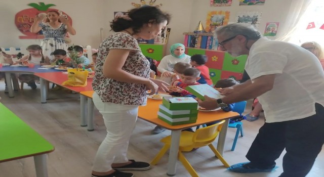 Ayvalıkta atıksız doğum günü partisi