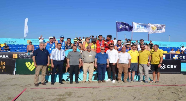 Ayvalıkta Plaj Voleybolu VW Beach Pro Tour Balıkesir Futures şampiyonası sona erdi