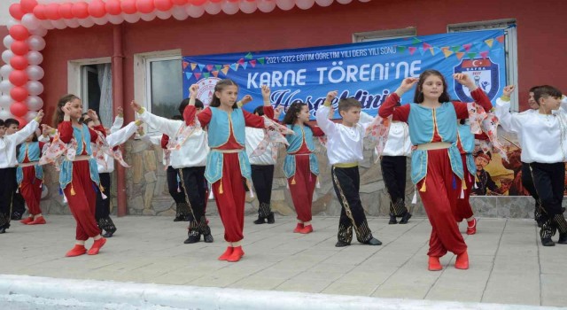 Bafrada 24 bin öğrenci karne aldı