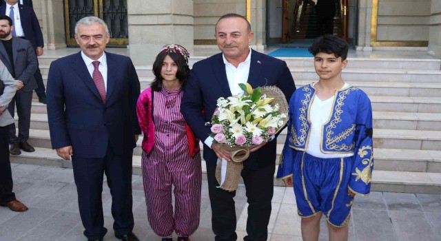 Bakan Çavuşoğlu Eskişehirde