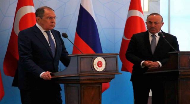 Bakan Çavuşoğlu: “Teröristlerin bu bölgeden temizlenmesi konunda hem ABD'nin hem Rusya'nın taahhütleri var”