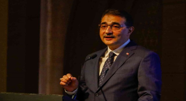 Bakan Dönmez: Doğu Akdeniz gazının da Türkiye üzerinden pazarlara ulaşmasıyla ilgili yeni adımlar atılabilir”