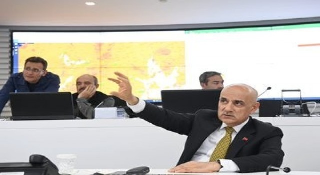 Bakan Kirişci: “Marmaristeki yangına 144 arazöz,13 dozer, 576 kahraman personelimiz müdahale ediyor”