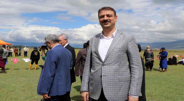 Bakan Yardımcısı Aksu: “Yeni sezonda inşallah futbolumuzu stadımızda oynayacağız”