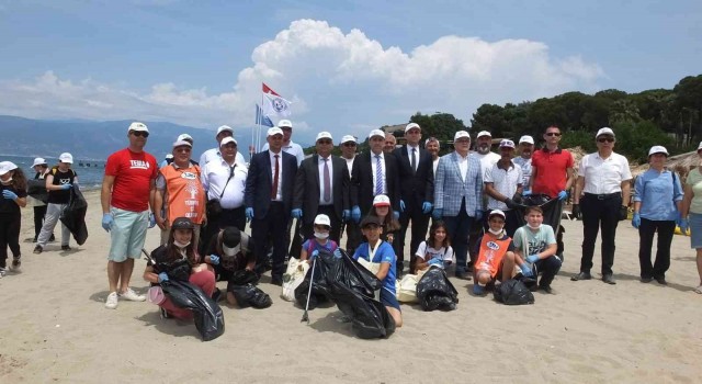 Balıkesirde mavi bayraklı plajlar temizlendi