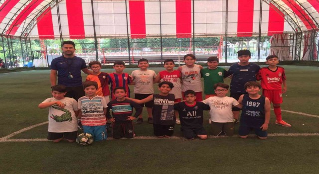 Balıkesirde spor okulları heyecanı yoğun ilgiyle başladı