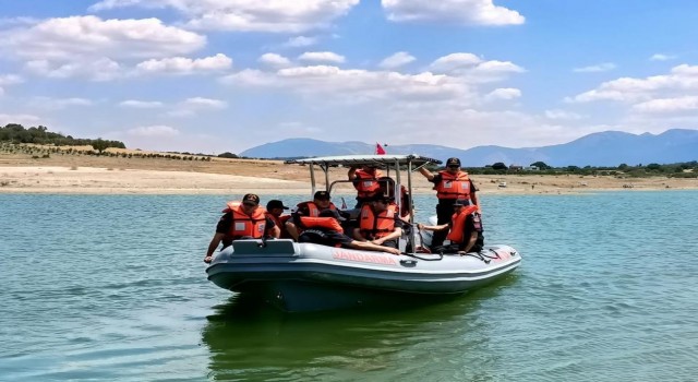 Baraj gölünde jandarmadan denetim