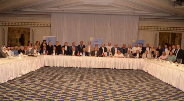Başkan Akay, ilk toplantısını yoğun katılımla gerçekleştirdi