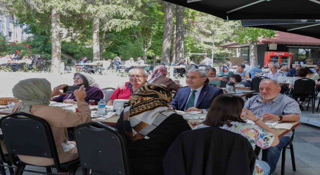 Başkan Alim Işık: Çocuklarımızı sahiplenen aileler çok kıymetli