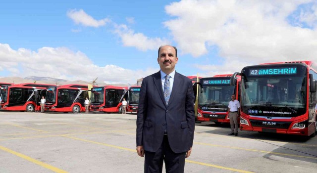Başkan Altay: “Türkiyenin en güzel otobüslerini şehrimize kazandırdık”