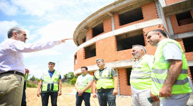 Başkan Çiftçi: Çayırovaya olan vefa borcumuzu hizmetle ödemek için canla başla çalışıyoruz