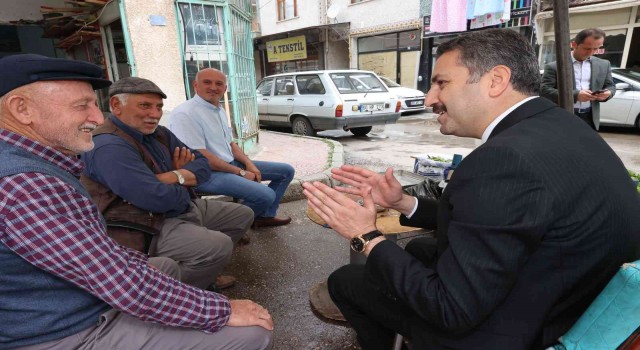 Başkan Eroğlu, esnaf ve vatandaşlarla biraya geldi